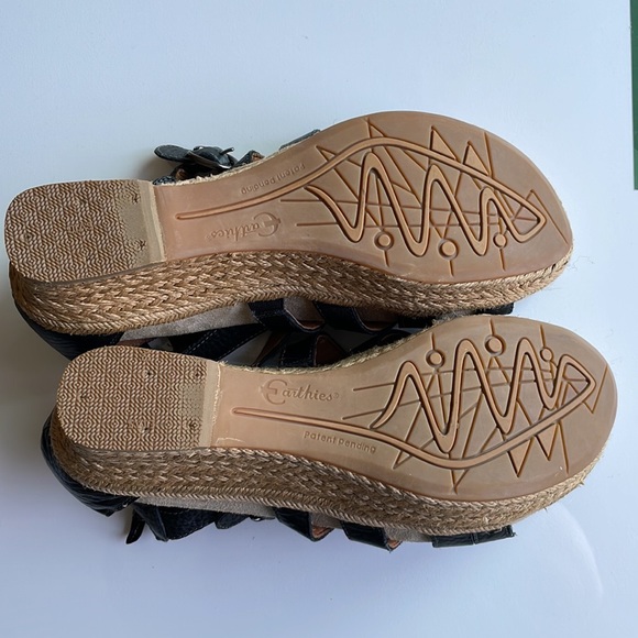 Earthies platform sandals, black leather, pvc, and rope - Picture 3 of 9